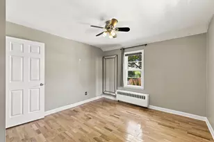 4858 N Iroquois Ave, Glendale, WI 53217 - Photo 9