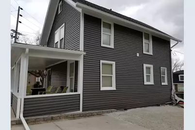 642  Summit Ave, Oconomowoc, WI 53066 - Photo 3