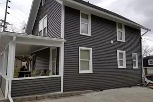 642 Summit Ave, Oconomowoc, WI 53066 - Photo 3