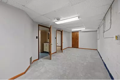 W57N512  Hilbert Ave, Cedarburg, WI 53012 - Photo 39