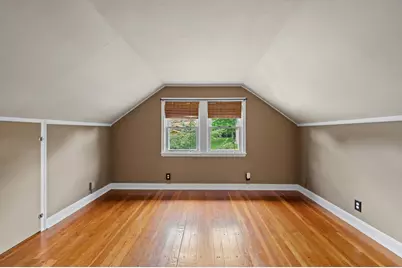 W57N512  Hilbert Ave, Cedarburg, WI 53012 - Photo 31