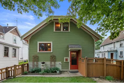 W57N512  Hilbert Ave, Cedarburg, WI 53012 - Photo 3