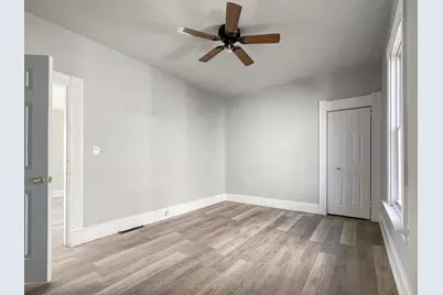 2017  Carmel Ave, Racine, WI 53405 - Photo 7