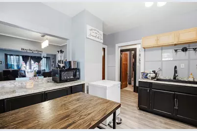 3800 N 24th Pl #3802, Milwaukee, WI 53206 - Photo 9