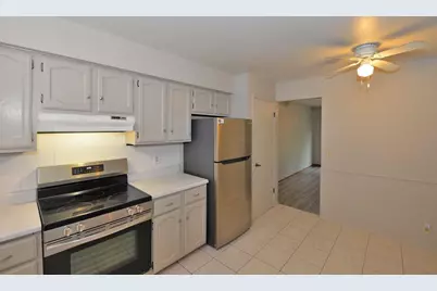 5616  Cambridge Ln #5, Racine, WI 53406 - Photo 7