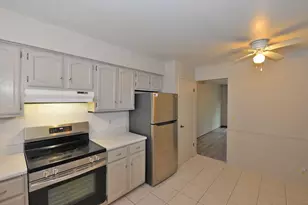 5616 Cambridge Ln, Racine, WI 53406 - Photo 7