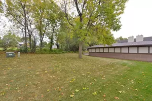 5616 Cambridge Ln, Racine, WI 53406 - Photo 23