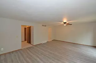 5616 Cambridge Ln, Racine, WI 53406 - Photo 5