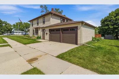 353  State St, Sheboygan Falls, WI 53085 - Photo 31