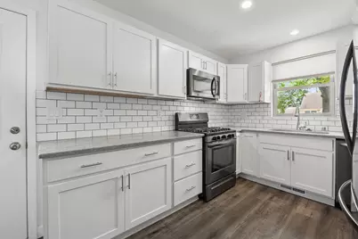 1818  29th St, Kenosha, WI 53140 - Photo 5