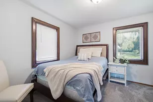 4809 W Loomis Rd, Greenfield, WI 53220 - Photo 13