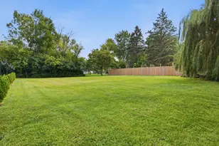 4809 W Loomis Rd, Greenfield, WI 53220 - Photo 19