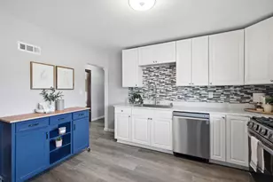 4809 W Loomis Rd, Greenfield, WI 53220 - Photo 7