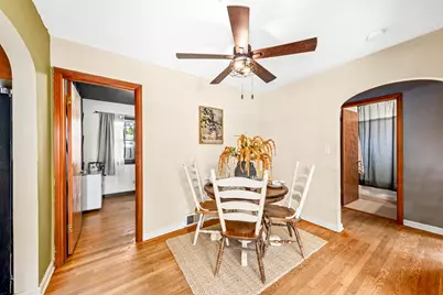 2637 S 86th St, West Allis, WI 53227 - Photo 11
