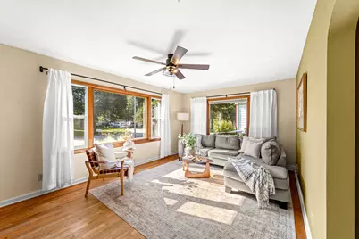 2637 S 86th St, West Allis, WI 53227 - Photo 7