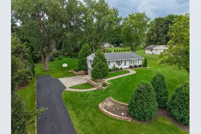 W192N5046  One Mile Rd, Menomonee Falls, WI 53051 - Photo 3