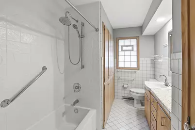 4538 N Larkin St, Shorewood, WI 53211 - Photo 15
