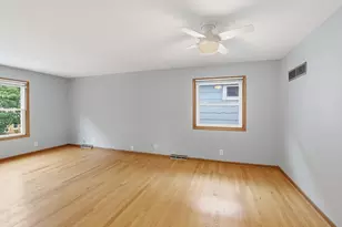 4538 N Larkin St, Shorewood, WI 53211 - Photo 15