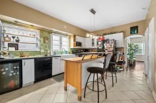 2962 N Pierce St, Milwaukee, WI 53212 - Photo 11