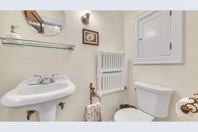 512  Michigan Ave, Sheboygan, WI 53081 - Photo 17