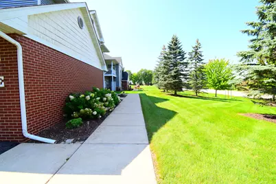 691 W Dekora St, Saukville, WI 53080 - Photo 19