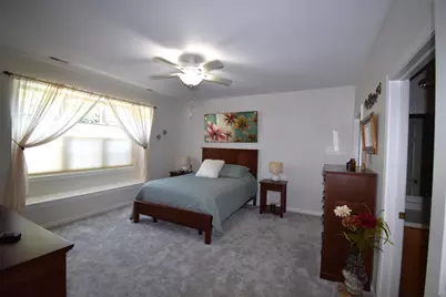 691 W Dekora St, Saukville, WI 53080 - Photo 15