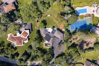 7769 N Club Cir, Fox Point, WI 53217 - Photo 29