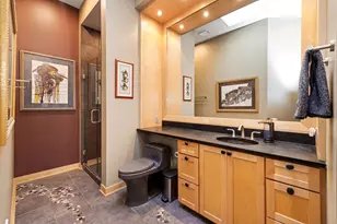 1325 N Van Buren St, Milwaukee, WI 53202 - Photo 19