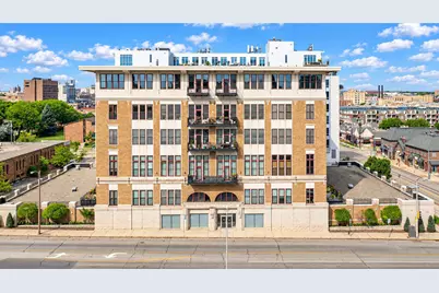 1325 N Van Buren St #601, Milwaukee, WI 53202 - Photo 1
