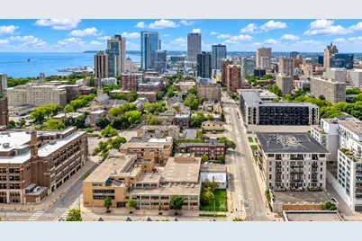 1325 N Van Buren St #601, Milwaukee, WI 53202 - Photo 31