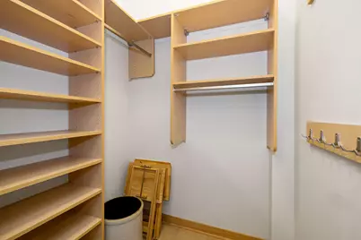 1325 N Van Buren St #601, Milwaukee, WI 53202 - Photo 21