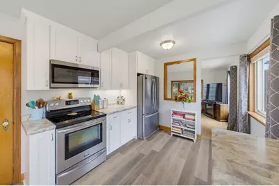 3927 S 57th St, Milwaukee, WI 53220 - Photo 9