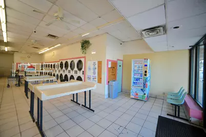 1113  Marquette Ave, South Milwaukee, WI 53172 - Photo 9