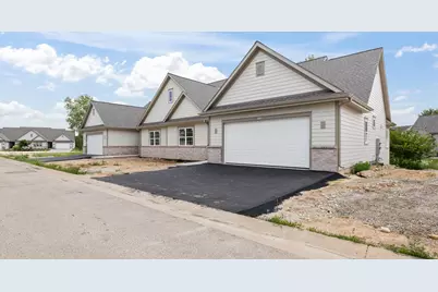 1793  Cedar Ridge Dr #215-1, Slinger, WI 53086 - Photo 5