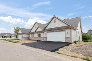 1793 Cedar Ridge Dr, Slinger, WI 53086 - Photo 5
