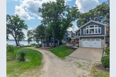 2307  Cedar Point Dr, Delavan, WI 53115 - Photo 3