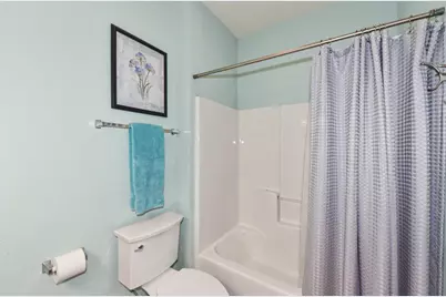 W173N5537  Ravenwood Dr #5537, Menomonee Falls, WI 53051 - Photo 17