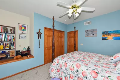 W173N5537  Ravenwood Dr #5537, Menomonee Falls, WI 53051 - Photo 19