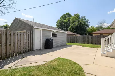 3233 E Henry Ave, Cudahy, WI 53110 - Photo 29