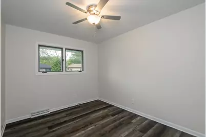3233 E Henry Ave, Cudahy, WI 53110 - Photo 17