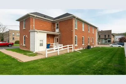 113  Central Ave, Coon Valley, WI 54623 - Photo 5