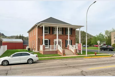 113  Central Ave, Coon Valley, WI 54623 - Photo 3