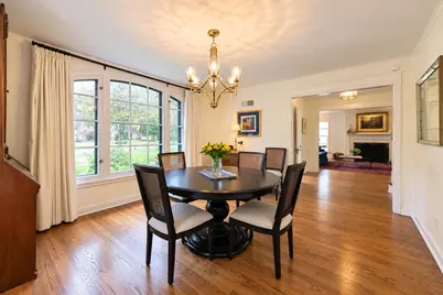 7822 W Wisconsin Ave, Wauwatosa, WI 53213 - Photo 17