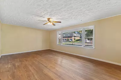 1915  Miller St, West Bend, WI 53095 - Photo 3