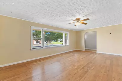 1915  Miller St, West Bend, WI 53095 - Photo 11