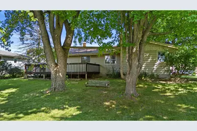 1915  Miller St, West Bend, WI 53095 - Photo 25