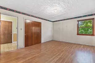 1915 Miller St, West Bend, WI 53095 - Photo 9