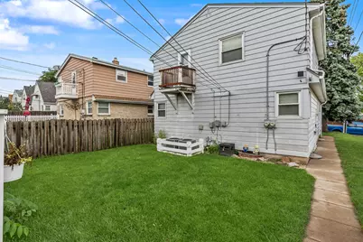 2567 S 60th St, West Allis, WI 53219 - Photo 5
