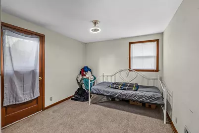2567 S 60th St, West Allis, WI 53219 - Photo 13