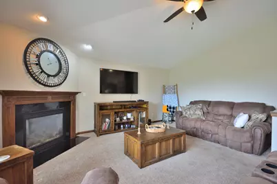 1417  Mamerow Ln, Oconomowoc, WI 53066 - Photo 9